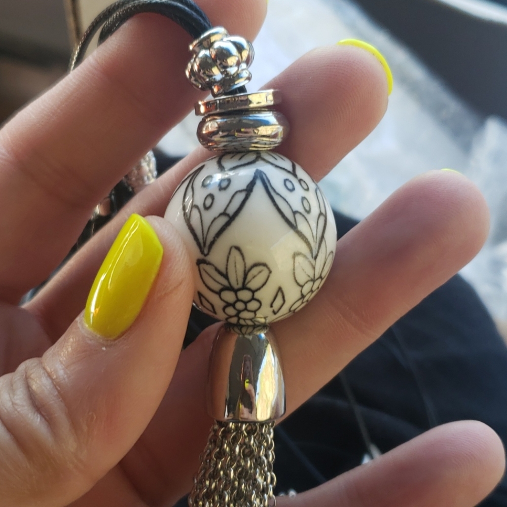 Chicos NEW Necklace - Picture 5 of 9